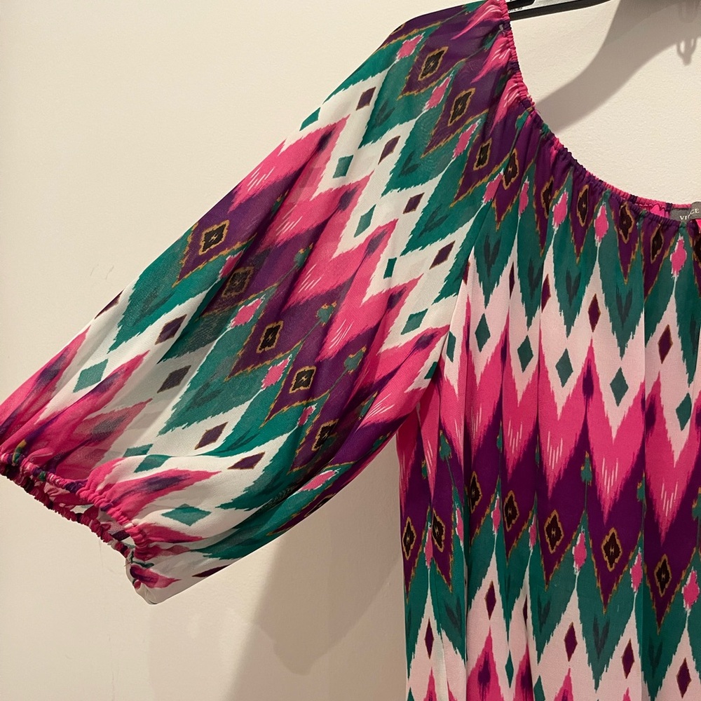 Vince Camuto top - Picture 2 of 3